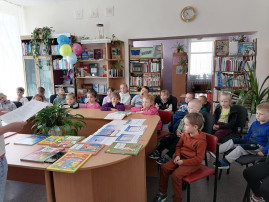 Воспитанники старшей и подготовительной группы посетили модельную библиотеку Воспитанники старшей и подготовительной группы посетили модельную библиотеку.