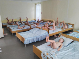 Воспитанники детского сада ежедневно проводят гимнастику после сна Воспитанники детского сада ежедневно проводят гимнастику после сна.